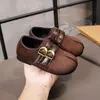 Correas para el pie retro versátiles y cómodas Estampado de leopardo Niñas Otoño 2026 Nuevo Birkenstock Casual para ir al trabajo Suela suave Ligeras Zapatos individuales