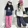 Conjunto de Dos Piezas de Algodón Puro para Niños, Primavera y Otoño, Camiseta de Manga Larga con Bloques de Color, Sudadera Nueva y Elegante de Primavera para Niñas