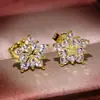 Pendientes de copo de nieve de estrella de cinco puntas versión coreana femenina pendientes de copo de nieve de Navidad totalmente de diamantes joyería de oído de plata al por mayor en stock