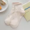 Calcetines Cortos de Color Sólido Color Dopamina para Mujer, Resistentes al Olor, Absorbentes de Sudor, Calcetines de Tubo Corto, Calcetines de Algodón al por Mayor, Industria del Calcetín Zhuji, Estilo Delgado