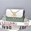 Nova Bolsa Feminina Elegante 2025 Texturizada Bordada Simples de Ombro Transversal com Corrente Bolsa Quadrada Pequena