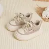 Zapatillas Nuevas de Moda para Bebé de Primavera y Otoño, Zapatos Deportivos Antideslizantes de Suela Blanda para Niños, Zapatos Individuales para Niños Pequeños, Zapatos Casuales Versátiles para Niñas