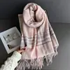 Cachecol Xadrez Casual Moda Outono e Inverno Quente Xale Feminino Versátil Roupa de Trabalho Fio de Lã com Franjas Cachecol de Imitação de Caxemira