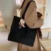 Bolsas de Comércio Exterior para Mulheres Grande Capacidade 2025 Novo Outono e Inverno Versátil Fosca Retrô Bolsa de Ombro Bolsa Tote Estudante para Aula