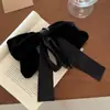 Estilo Francés~Lazo de Brillo Fino Rojo Pinza de Plátano Pinza Vertical con un Toque Elegante de Alta Gama Femenino, Accesorio para el Cabello de Navidad Horquilla