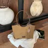 Bolso tote para mujer, nueva colección otoño/invierno 2026, elegante y versátil, con un toque de alta gama, gran capacidad, adecuado para ir al trabajo y diseñado como bolso de axila o bolso de hombro