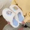 Em estilo fofo de ursinho, cachorrinho, princesa, casuais, sola macia, cor contrastante, xadrez, algodão, chinelos femininos para casa, antiderrapantes, peludos, inverno