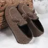 Venta directa de fábrica: Zapatos planos de invierno para mujer más vendidos, con forro de felpa, modernos y cómodos, tipo slip-on, disponibles en tallas grandes, perfectos para ir al trabajo