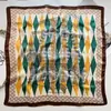 Nuevo bufanda geométrica de diamantes para primavera y otoño bufanda de seda artificial de alta calidad para combinar con camisa moderna bufanda decorativa versátil