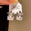 Brincos de Prata Banhados a Ouro Real 18k com Flor e Zircônia Quadrada Stud Brincos Levemente Luxuosos de Alta Qualidade Acessórios de Brincos Individuais da Moda para Mulheres