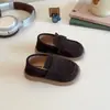 Zapatos Casuales de Cuero Redondos para Niños Suela Suave Zapatos Individuales para Niños Pequeños Estilo Nuevo Verano 2025 Mocasines Casuales de Moda para Niños