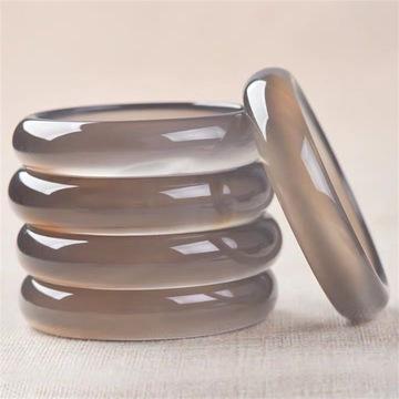 Fábrica fonte viva de material de garanhão de gelo cor original não queimado cinza esfumaçado calcedônia pulseira e Hetian jade ágata pulseira atacado