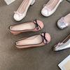 Zapatos de Tacón Alto Mary Jane Plateados para Mujer 2025 Populares Tacón Grueso Ropa de Trabajo Versátiles Boca Baja Lazo Zapatos de Ballet a la Moda