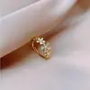 Qiyu ins simple personalizado flor Perla circón luz de lujo todo-partido pulsera de moda para mujer Anillo abierto dorado