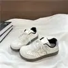 Zapatos Blancos de Entrenamiento Alemanes de Suela Gruesa con Lunares, Nicho, para Mujer, Novedad Otoño 2026, Muy Bonitos, Combinan Bien con Faldas, Zapatos de Tabla, Zapatos Deportivos, Modernos