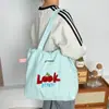 2025 Nueva Bolsa de Lona Bordada de Dibujos Animados para Mujer, Bolsa de Hombro Grande con Cierre de Cordón, Bolsa para Estudiantes, Viajes Diarios