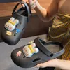 Zuecos cerrados para mujer para uso en casa, pantuflas de verano antideslizantes para baño, de suela suave, ligeros, se pueden usar afuera, pantuflas para hombre