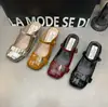 Nuevas 2026 Mary Jane Cabeza Temperamento Casual Moda Pantuflas Medias Pantuflas Correa Única Bolso Versátil Tejido de Diadema Primavera Verano