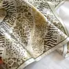 Bufanda de seda de alta calidad a la moda bufanda fina versátil bufanda nueva de seda estampada protector solar decorativa bufanda cuadrada para mujer