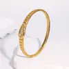 Pulsera Minimalista de Alto Nivel con Broche Transfronterizo Acero de Titanio Chapado en Oro No se Desvanece Estilo Nicho Personalizado Pulsera de Acero Inoxidable para Mujer