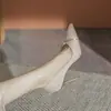 Zapatos de hada, delicados y elegantes, de tacón medio, nueva colección de verano 2026, stilettos de punta fina con pedrería estilo francés, pala baja, tacón fino, tacones altos