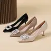 Zapatos de tacón grueso de ante para mujer para entrevista 2026 Modelo Nuevo Negros Zapatos Profesionales de Trabajo Azafata Funcionario Formal Tacones Altos