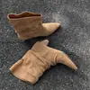 Primer Encuentro Ji Dong Qiu Estilo Nuevo Punta Oblicua Tacón Grueso Botas Vaqueras Occidentales Moda Slip-on Botas Apiladas Versátiles Botines Mujer