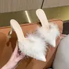 Chinelos de Salto Alto Tamanho Grande, Saltos Stiletto de Exportação, Chinelos Peludos de Bico Fino com Salto Alto, Calçados Femininos de Exterior, Sandálias de Luxo com Meio Chinelo