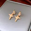 Pendientes de Estrella con Aguja de Plata Electrochapada en Oro Real de 18 Quilates, Diseño Personalizado, Pendientes de Moda y Tendencia, Lujo Accesible y Pendientes de Gama Alta para Mujer