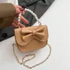 Bolsas de Luxo para Mulheres 2026 Primavera Novo Estilo Bolsa de Ombro para o Dia a Dia Moda Simples Design de Nicho Bolsa de Ombro Único Transversal