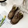 Sapato de Couro Artesanal de Couro de Vaca Forrado com Lã de Algodão para Mulheres no Inverno Quente Estilo Florestal Costurado à Mão Botas de Algodão Sola Macia Sola Grossa Inverno Novo