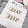 10 Pares de Unhas Postiças Candy Cat Eye, Adesivos de Unha Ballet Feitos à Mão, Adesivos de Unha Clareadores com Gradiente Vermelho e Verde