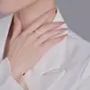 Anillo abierto de flor de cuatro hojas con circonita para mujer, sentido de alta gama, pequeño y fresco, moda, personalidad, anillo para el dedo con comida, lujo ligero, textura de temperamento