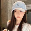 Gorra de béisbol amarilla bordada con letras estilo coreano para mujer, simple y versátil para primavera y verano, hace que la cara se vea más pequeña, gorra suave de visera de pato, mismo estilo para parejas