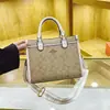 Koujia Bolso Tote Retro Europeo y Americano de Gran Capacidad con Textura 2025 Nuevo Bolso de Mano Elegante Versátil Bolso para Mujer Transfronterizo