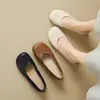 Mocasines retro de cuero suave con suela blanda para mujer, nuevos zapatos planos Mary Jane tipo abuela de otoño 2026, zapatos pequeños de cuero para mujeres embarazadas