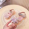 Sandalias de Cristal para Niñas 2026 Verano Nuevos Zapatos de Princesa para Niños Lindos de Dibujos Animados para Niños Medianos y Grandes Zapatos de Playa con Lentejuelas
