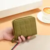 Venda Direta da Fábrica Carteira Feminina Nova Primavera Estilo Coreano Simples Curta Carteira Curta com Zíper Carteira Bordada Curta para Mulheres