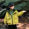 Jaqueta 3 em 1 para Meninos para Primavera e Outono 2026 Novo Modelo com Forro de Fleece, Roupa de Trabalho Estilosa para Crianças, Tendência para Meninas e Meninos