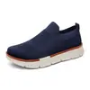 Mocasines de ajuste ancho para pareja transfronteriza, zapatillas casuales slip-on de punto flyknit para hombre, bestseller de Amazon, zapatillas slip-on de punta ancha para mujer, en stock