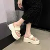 Sandalias Populares de Dedo con Pedrería para Mujer, Nuevo Estilo Verano 2026, Sandalias Versátiles sin Cierre con Plataforma y Suela Gruesa para Aumentar la Altura
