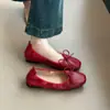 Primer Encuentro Temporada Lazo Suave Otoño Nuevo Estilo Zapatos Planos de Ballet Boca Baja Suela Suave Rollo de Huevo Zapatos Rojos Pequeños Versátiles