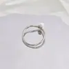 Anillo de Perla de Agua Dulce Natural de Venta Caliente Transfronterizo para Mujer, Diseño Delgado y Sencillo, Versátil, Anillo de Acero de Titanio Dorado de 18 Quilates, Hecho a Medida