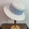 Sombrero de Paja Elegante Francés de Color Claro Estilo Resort de Alta Gama Sombrero de Ala Plana Ala Ancha Sombrero de Sol de Verano para Mujer