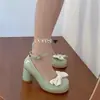 Sapatos Mary Jane Doces Estilo Fada 2025 Novo Modelo Sapatos de Couro Gentis com Tira Única, Bico Arredondado, Laço e Salto Grosso