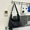 Bolsa de lona de grande capacidade para mulheres, novo modelo 2026, bolsa tote moderna e versátil para viagens, adequada para estudantes irem à aula e para o dia a dia, bolsa transversal