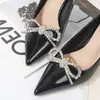 Zapatos de boda transfronterizos extraíbles tacones altos accesorios zapatos hebilla de flor para zapatos clip decorativo DIY aleación rhinestone empeine versátil