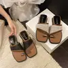 Sandalias Metálicas de Punta de Pinza para Mujer, Calzado para Exteriores, Nuevo Estilo 2026, Sandalias sin Cordones Tejidas de Paja, Sandalias de Deslizamiento de Nicho para Vacaciones