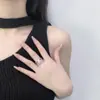 Anel Feminino Transfronteiriço Novo Estilo Europeu e Americano com Zircônia Micro-Pavimentada, Anel Feminino Elegante e Criativo com Corte Diamante Cruzado Vazado