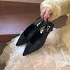 Opções Multicoloridas, Sapatos de Bico Fino de Luxo Acessível, Sandálias Femininas de Bico Fino Sem Salto Primavera/Verão 2026 com Estilo Suave e Temperamento Elegante